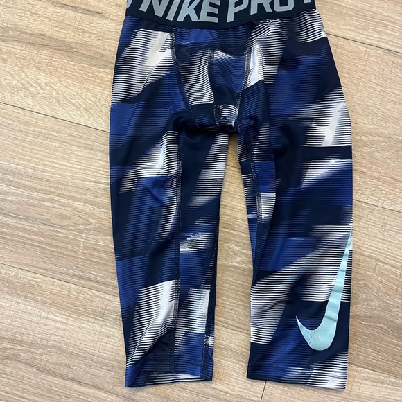 Nike Pro Compression Leggings Youth 7 - Picture 1 of 4